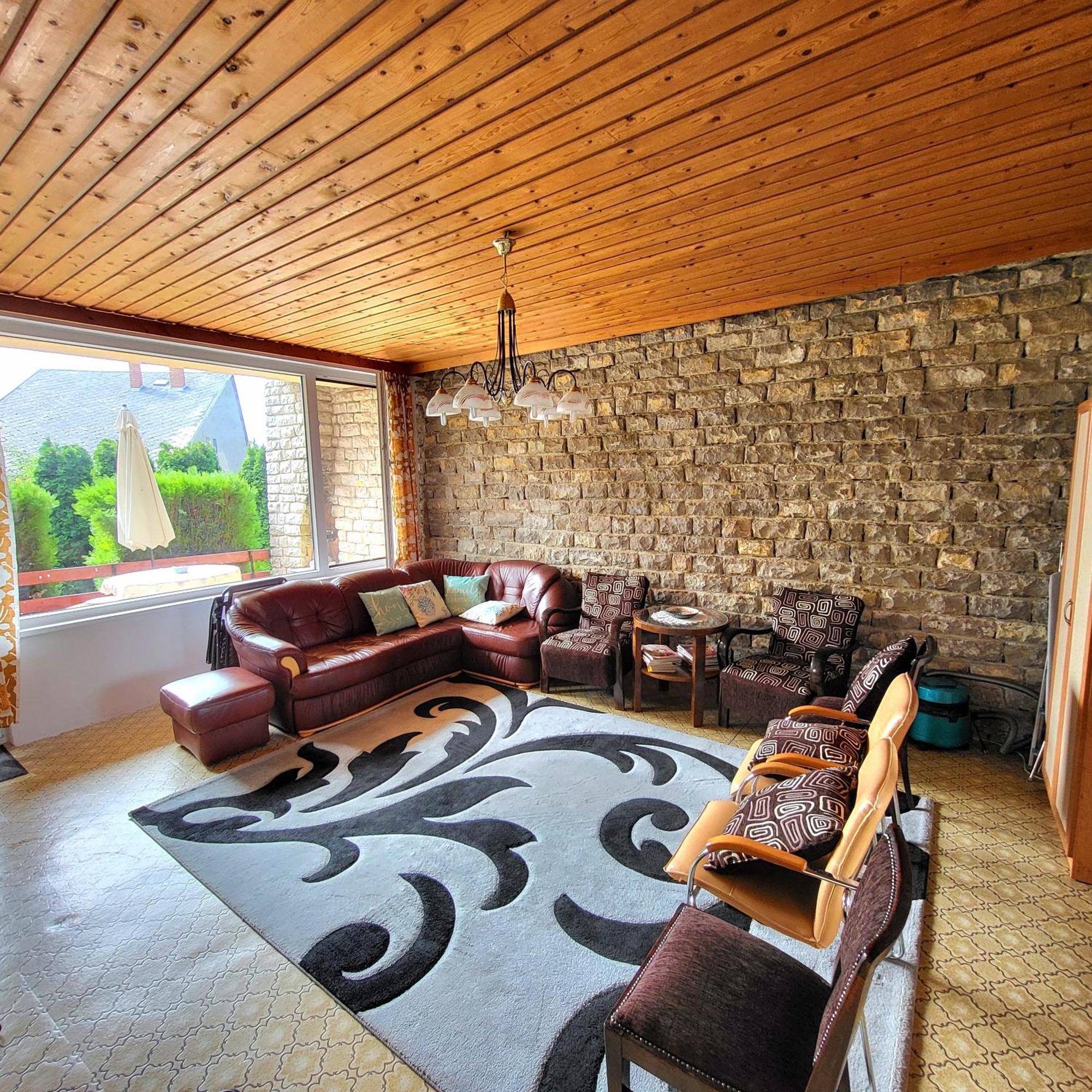 Fenyves Villa Balatonakarattya Exterior photo
